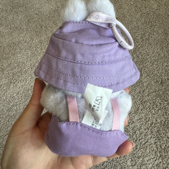 【SOLD】Labubu Have A Seat ZIZI with outfit - Picture 3 of 7